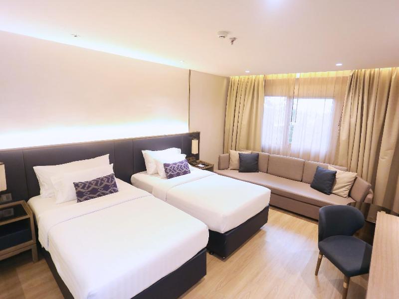 Sima Thani Hotel image