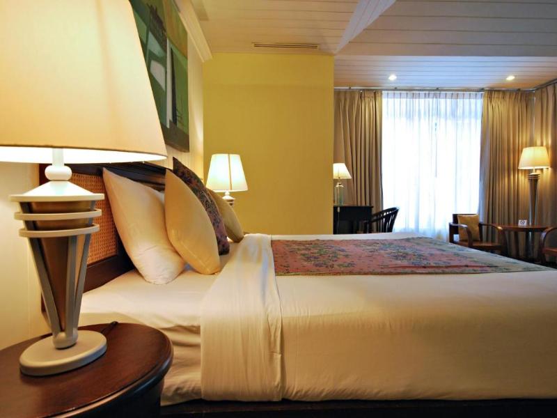 Baan Bayan Beach Hotel image