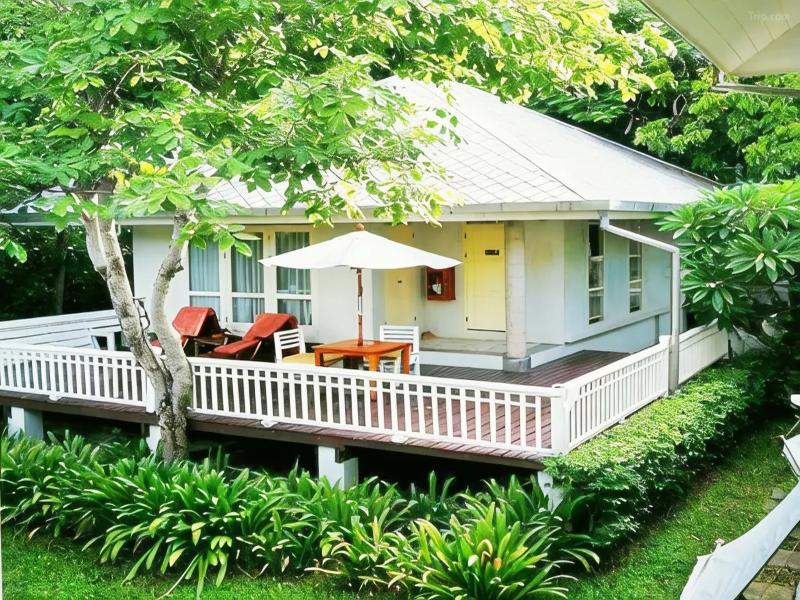 Baan Bayan Beach Hotel image