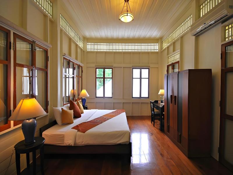 Baan Bayan Beach Hotel image