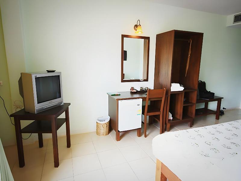 Bacchus Home Resort image