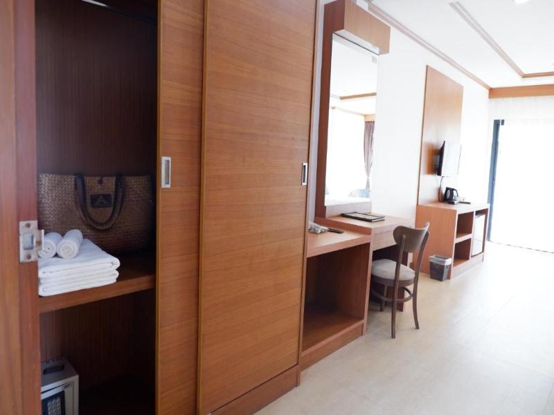 Phi Phi Villa Resort (SHA Extra Plus+) image