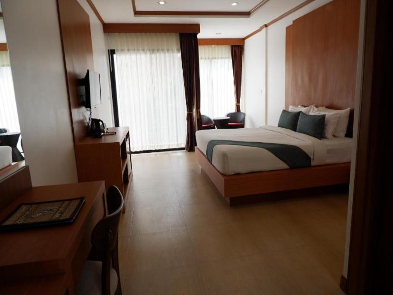 Phi Phi Villa Resort (SHA Extra Plus+) image