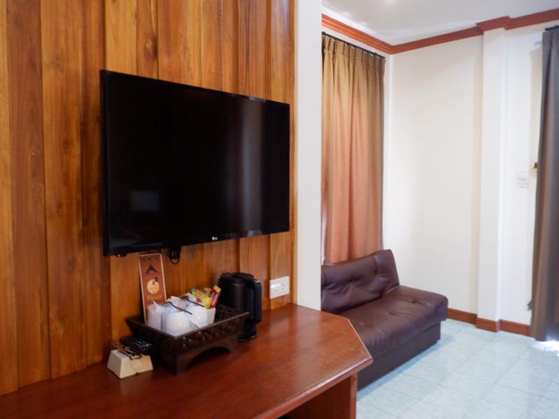 Phi Phi Villa Resort (SHA Extra Plus+) image