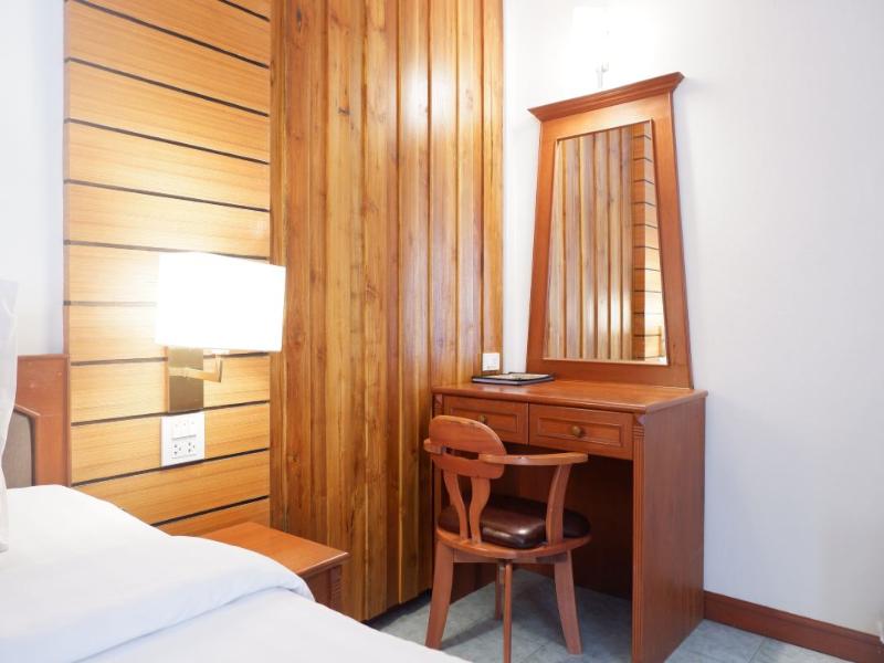 Phi Phi Villa Resort (SHA Extra Plus+) image