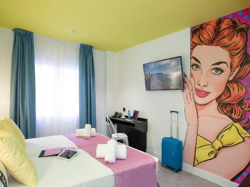 CASUAL POP ART BENIDORM image