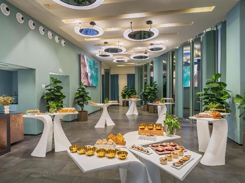 Barcelo Malaga image