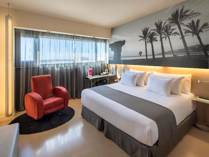 Barcelo Malaga image