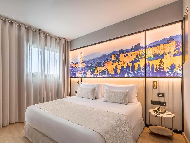 Barcelo Malaga image