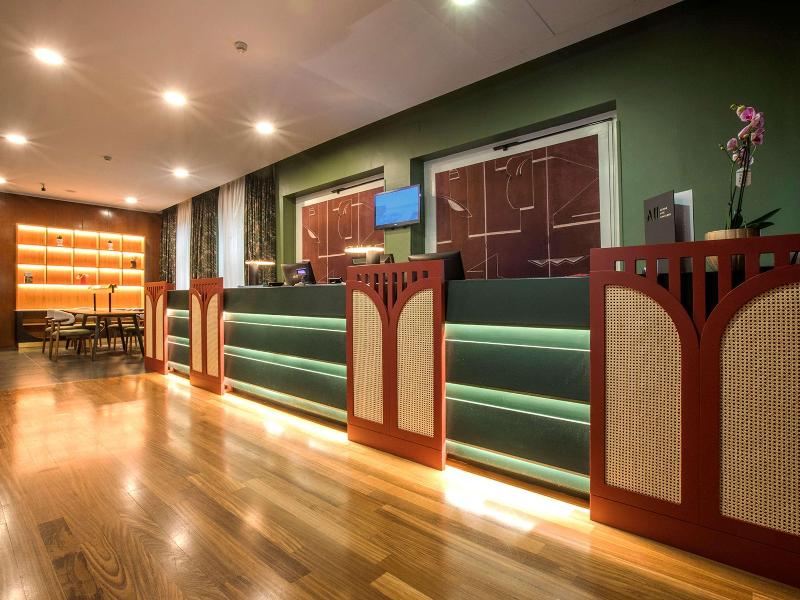 Mercure Roma Centro St. John image