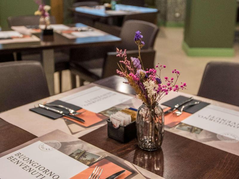 Mercure Roma Centro St. John image