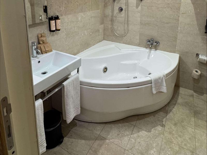 Mercure Roma Centro St. John image