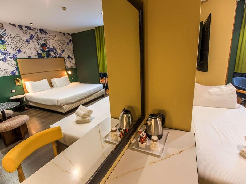 Mercure Roma Centro St. John image