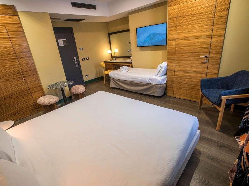 Mercure Roma Centro St. John image