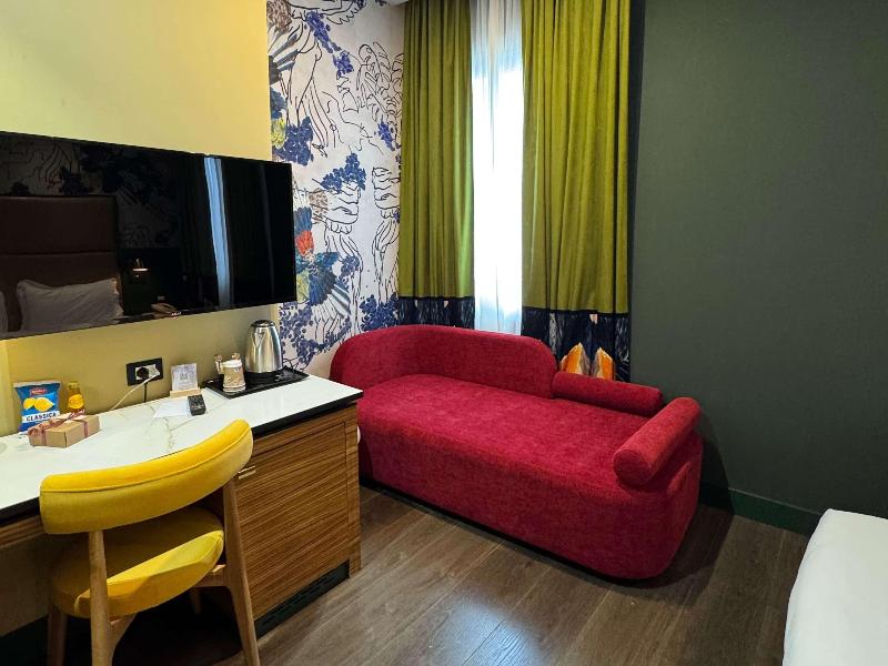 Mercure Roma Centro St. John image