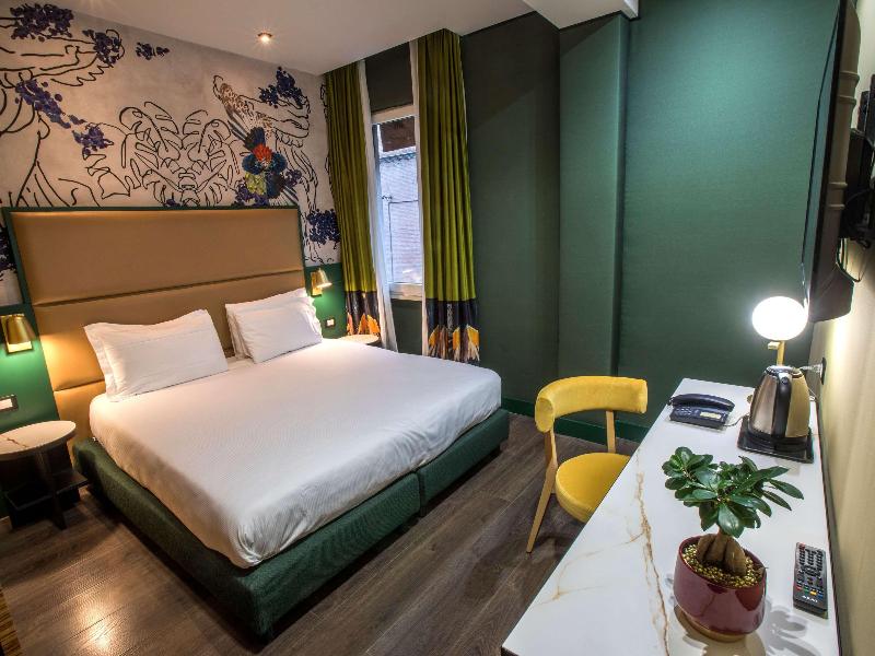 Mercure Roma Centro St. John image