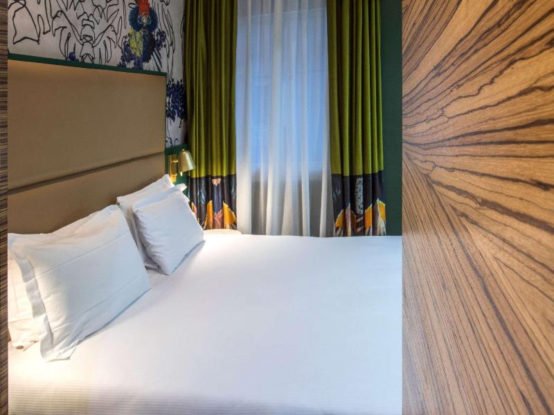 Mercure Roma Centro St. John image