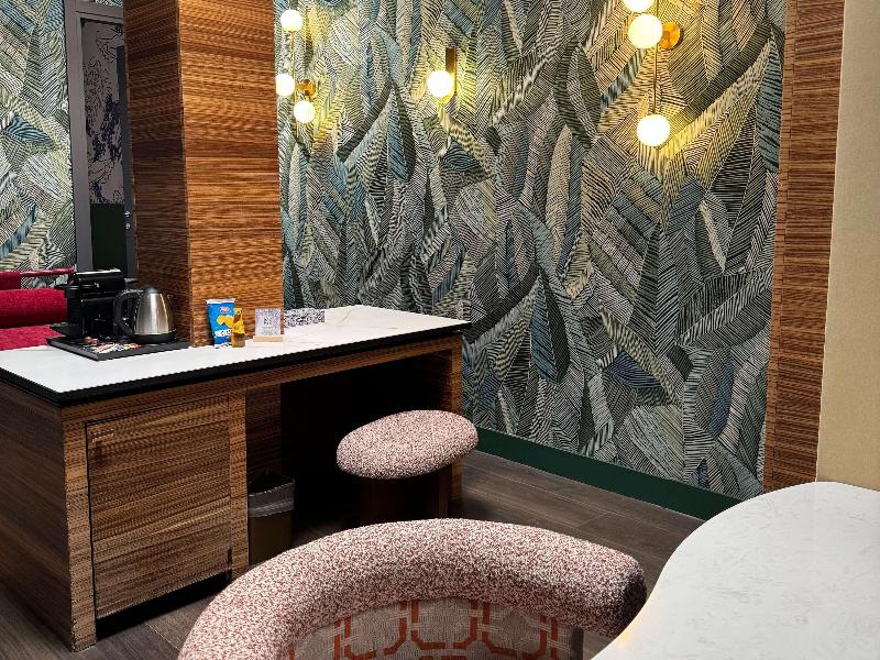 Mercure Roma Centro St. John image