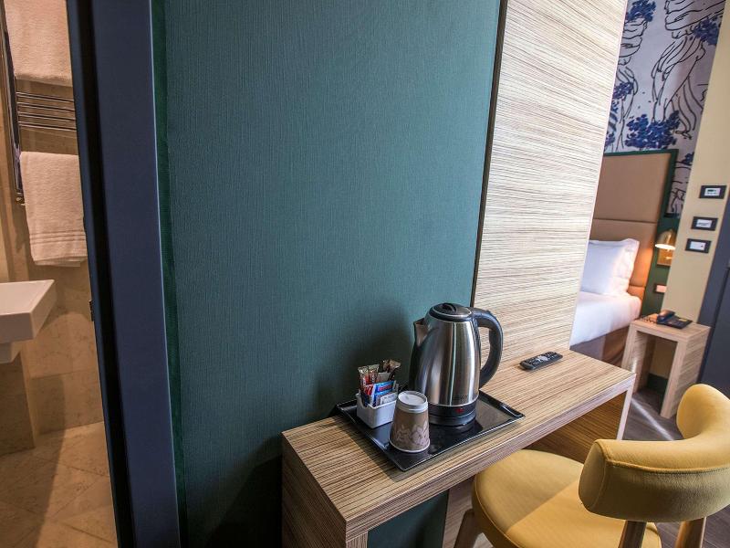 Mercure Roma Centro St. John image