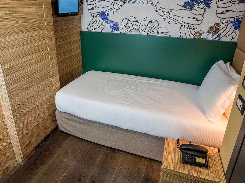 Mercure Roma Centro St. John image