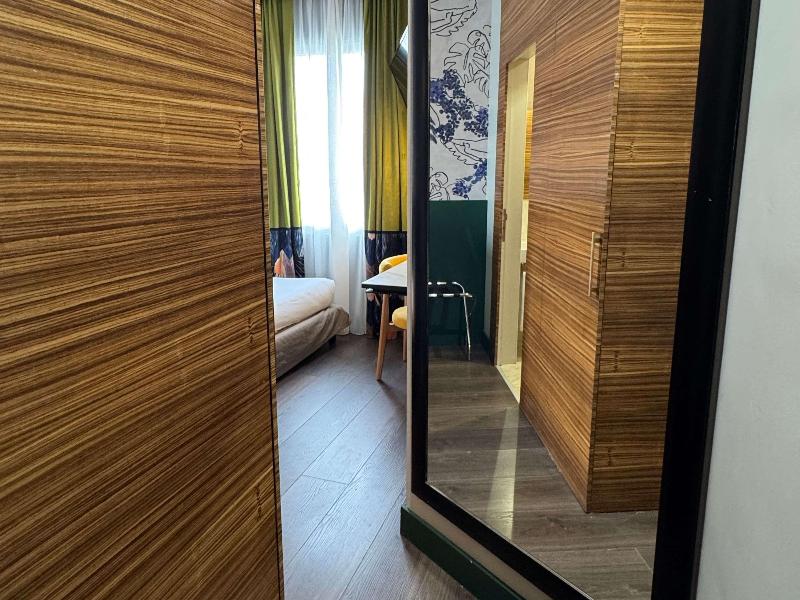 Mercure Roma Centro St. John image