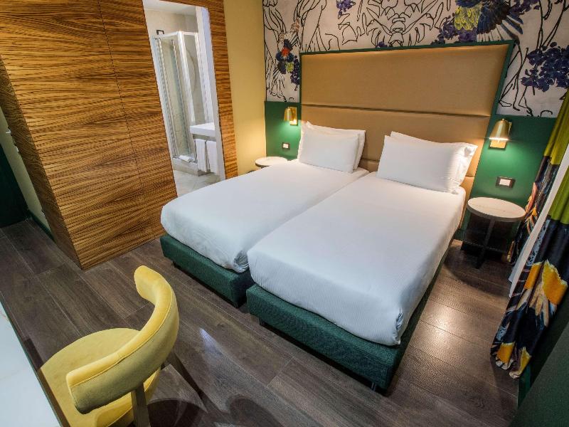 Mercure Roma Centro St. John image