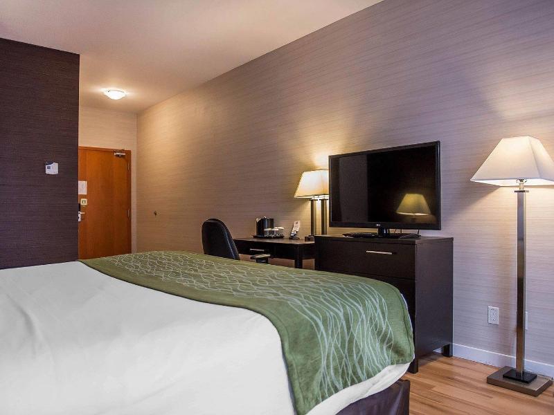 Comfort Inn Brockville image
