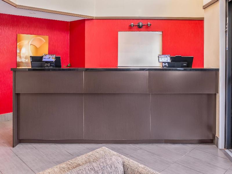 Comfort Inn East image