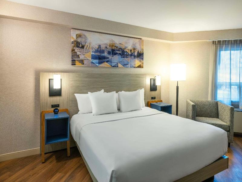 Comfort Inn Magnetic Hill image