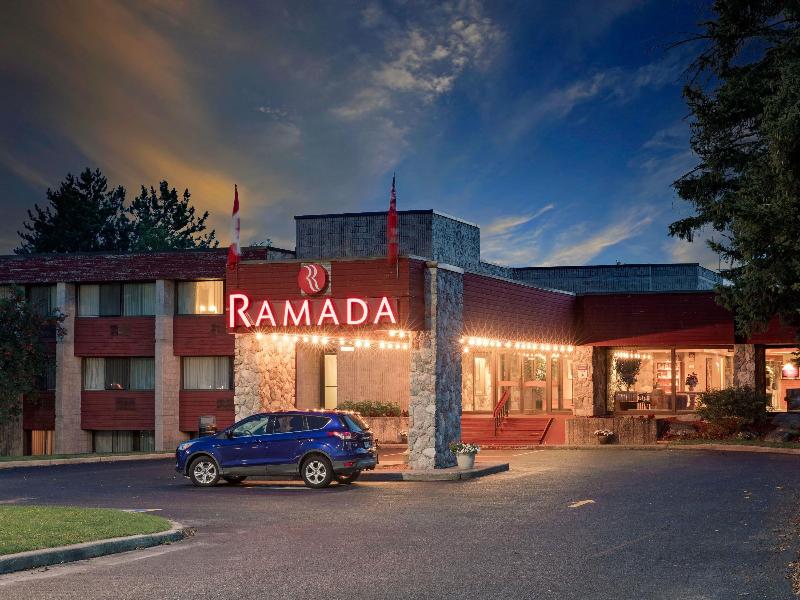 Ramada by Wyndham Pinewood Park Resort North Bay image