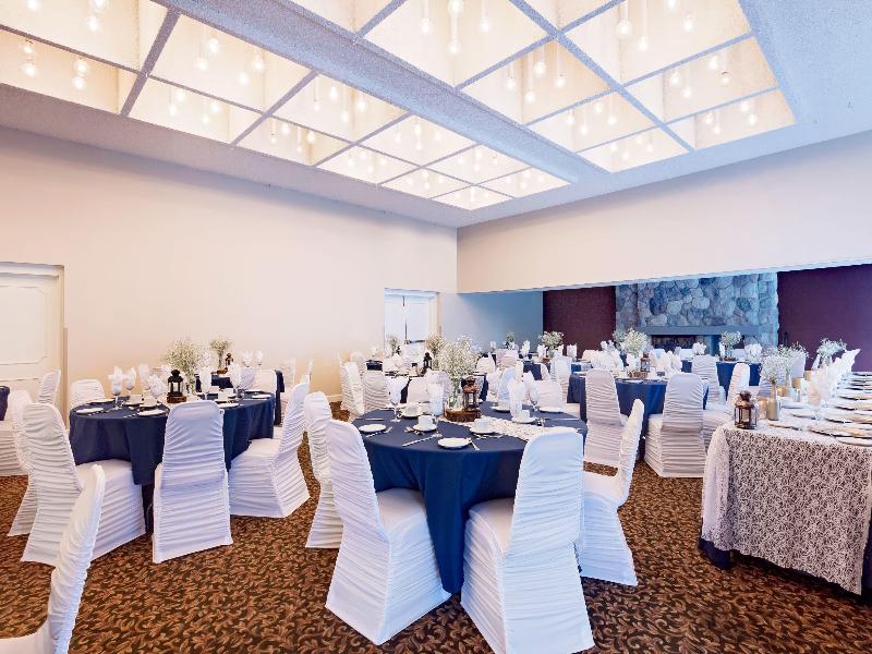 Ramada by Wyndham Pinewood Park Resort North Bay image