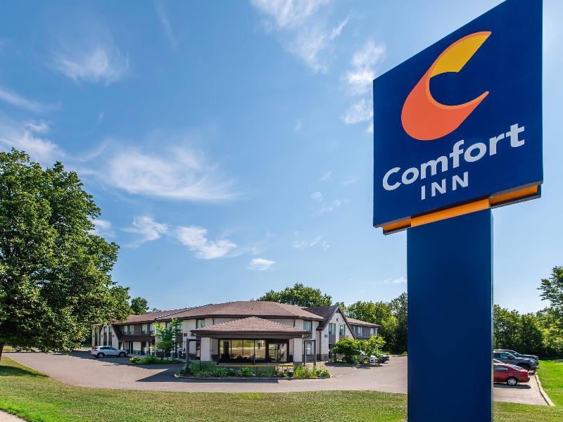 Comfort Inn Airport North Bay image