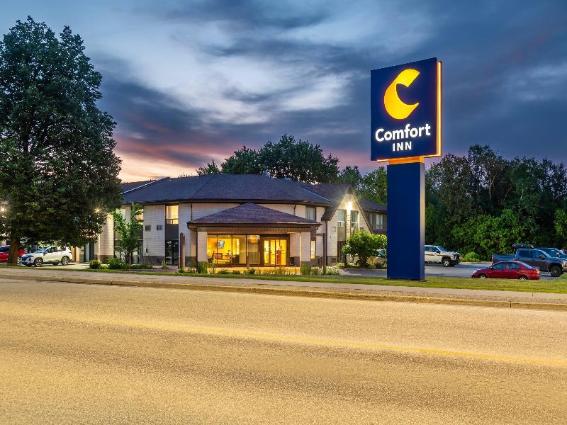Comfort Inn Airport North Bay image
