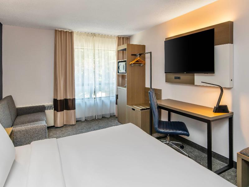Comfort Inn Airport North Bay image