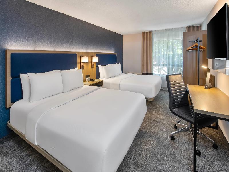 Comfort Inn Airport North Bay image