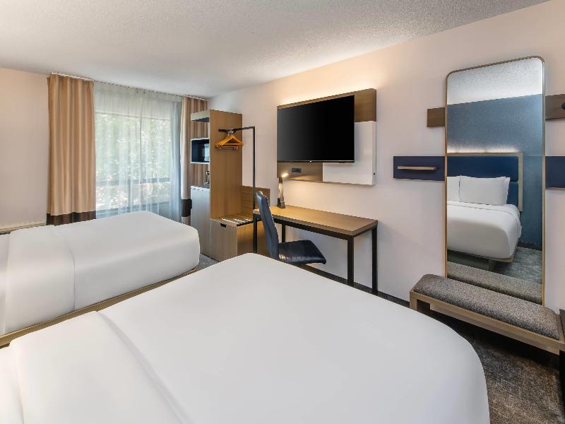 Comfort Inn Airport North Bay image