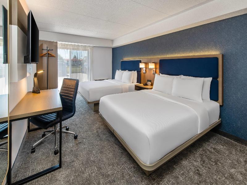 Comfort Inn Airport North Bay image