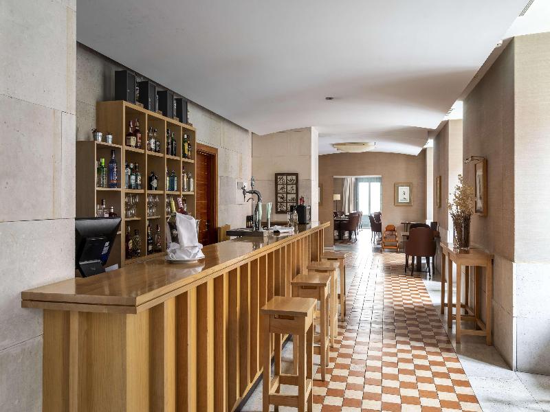 Parador De La Granja image