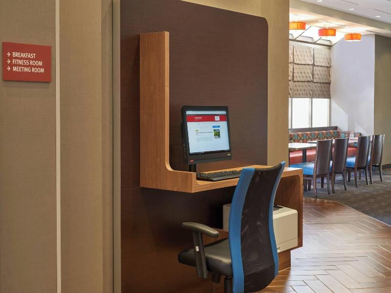 TownePlace Suites Windsor image