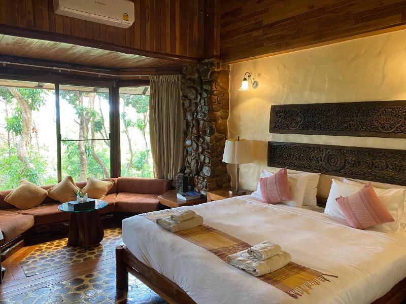 Phu Pha Nam Resort & Spa image