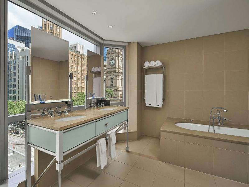 Westin Melbourne image