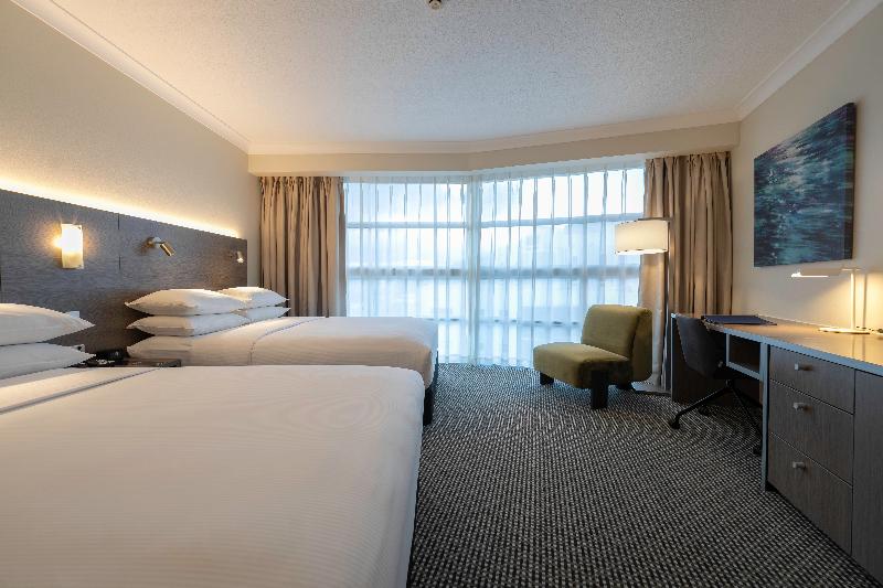 DoubleTree by Hilton Hotel Cairns image