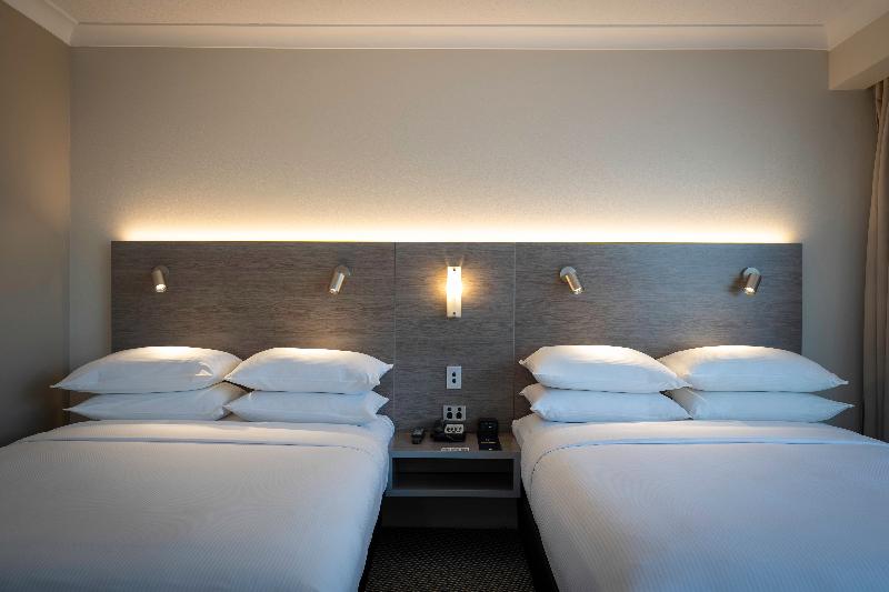DoubleTree by Hilton Hotel Cairns image