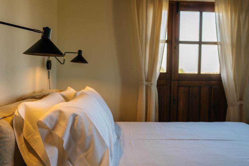 Abba Las Viñas Tiedra Hotel Rural image