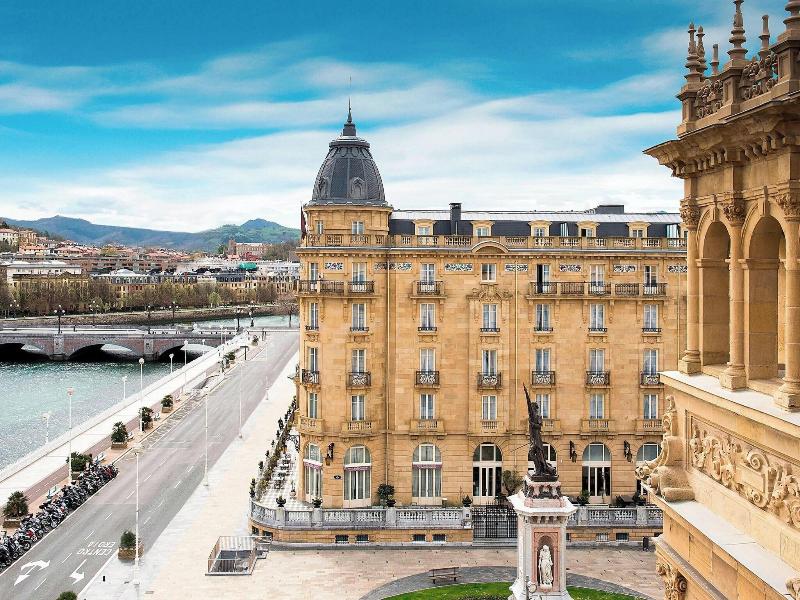 Hotel Maria Cristina image