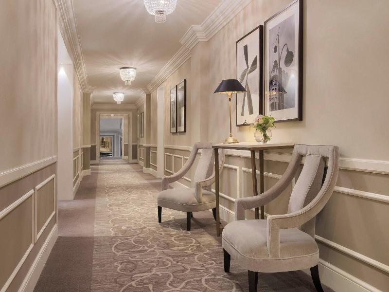 Hotel Maria Cristina image