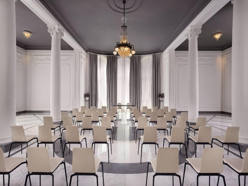 Hotel Maria Cristina image