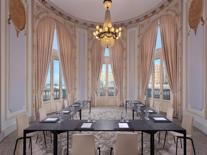 Hotel Maria Cristina image