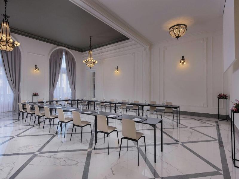 Hotel Maria Cristina image