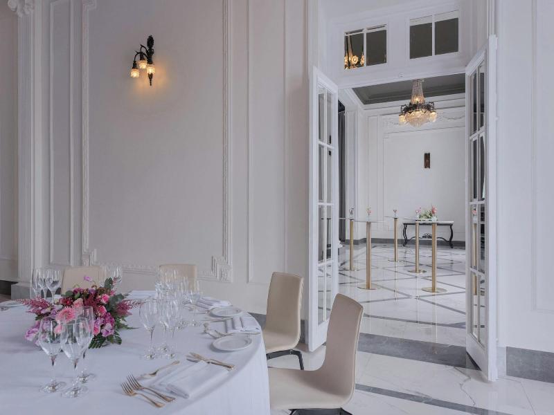 Hotel Maria Cristina image